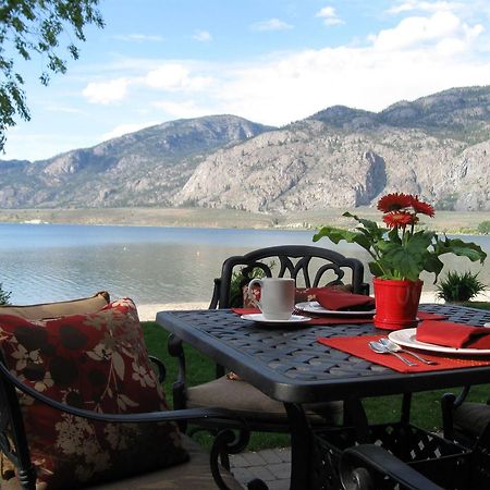 Desert Surfside Waterfront Accommodations Osoyoos Eksteriør billede