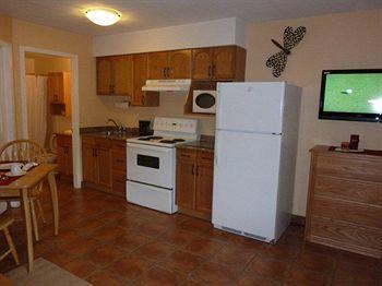 Desert Surfside Waterfront Accommodations Osoyoos Eksteriør billede